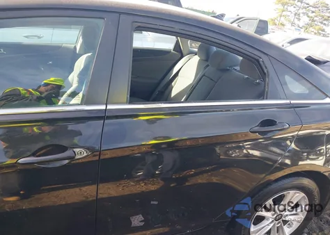 2013 Hyundai Sonata Gls z USA, uszkodzony, nr VIN 5NPEB4AC6DH783365